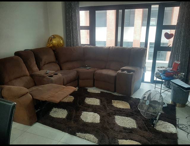 2 BEDROOM APARTMENT FOR SALE IN UMHLANGA RIDGE